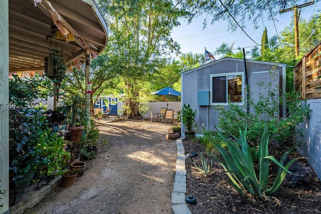 Cute Peaceful Tiny House Getaway W Backyard - Low Summer Rates! Tucson Kültér fotó